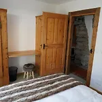 Haus Sibylle: Central, 3 Bedroom, Self-contained Appartement Saas-Fee
