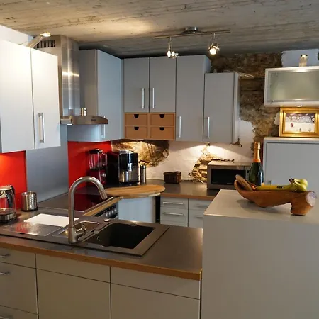 Haus Sibylle: Central, 3 Bedroom, Self-contained Апартаменты Зас-Фе