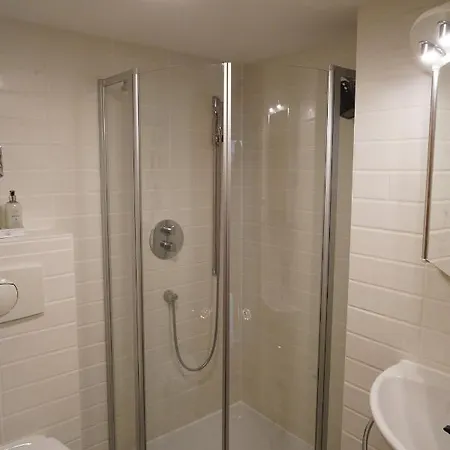 Haus Sibylle: Central, 3 Bedroom, Self-contained * Зас-Фе