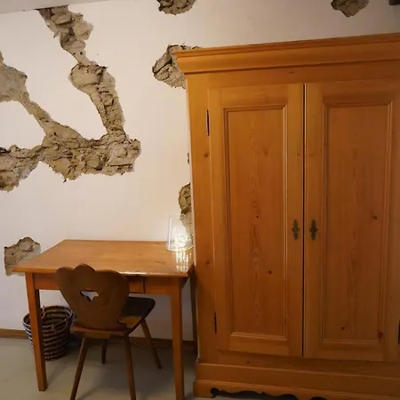 Haus Sibylle: Central, 3 Bedroom, Self-contained Зас-Фе