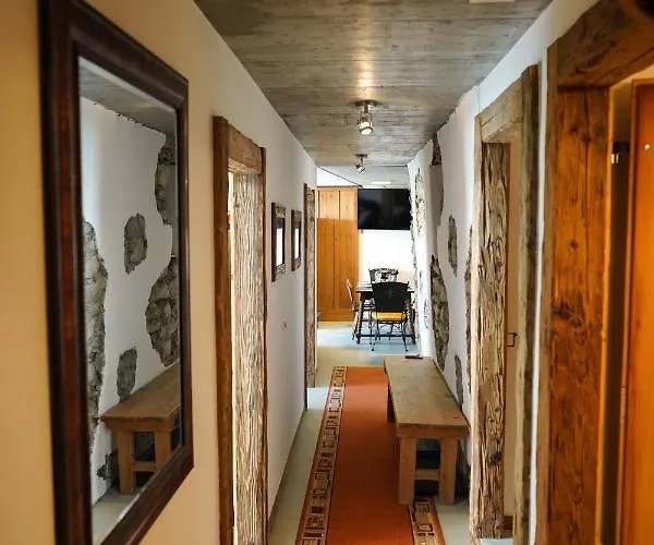 Apartment Haus Sibylle: Central, 3 Bedroom, Self-contained *